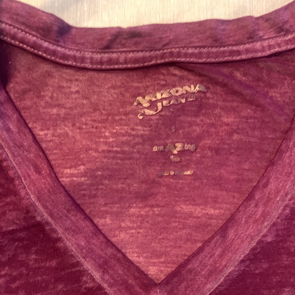 Purple S soft top, really comfy and light-weight! Little pocket tee - Picture 3 of 5